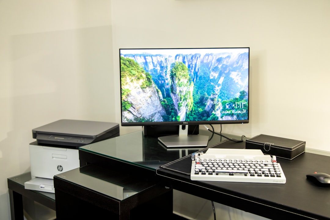 Five Key Office Accessories That Enhance Your Workflow